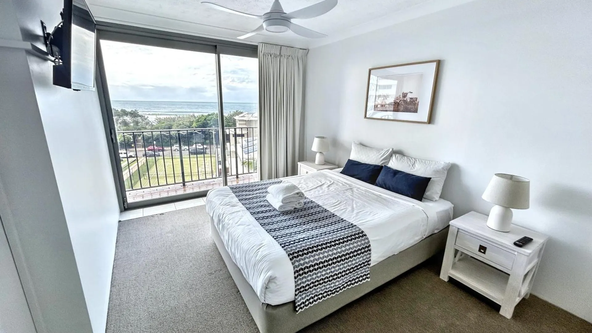מרוצ'ידור Majorca Isle Beachside Resort